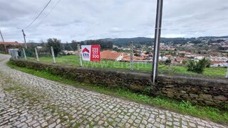 Land for sale in Paredes, Portugal — €65,000