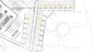 Terreno em Vila Nova de Gaia · 17 500 m² · 880 000 €