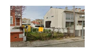 Terreno em Matosinhos · 283 m² · 375 000 €