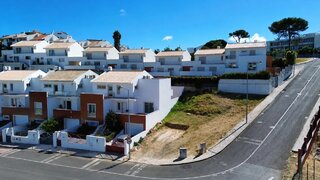 Terreno em Cascais · 322 m² · 395 000 €