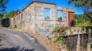 Land for sale in Monção, Portugal — €38,500