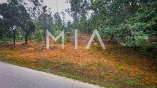 Land for sale in Valença, Portugal — €45,000