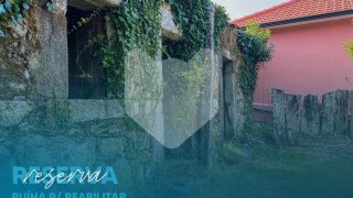 Terreno em Monção · 96 m² · 18 500 €
