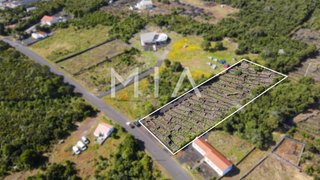 Land for sale in Madalena, Portugal — €102,000