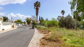 Terreno de 1484 m² em Lagoa