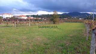 Terreno para venda em Monção, Portugal — 117 000 €