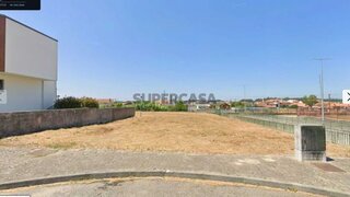 Terreno em Estarreja · 600 m² · 75 000 €