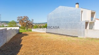 Terreno em Braga · 480 m² · 49 900 €