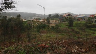 Terreno para venda em Paredes, Portugal — 65 000 €