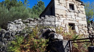 Land for sale in Arcos de Valdevez, Portugal — €35,000