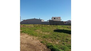 Terreno em Sintra · 43 975 m² · 8 000 000 €