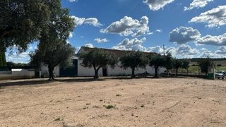 Terreno para venda em Elvas, Portugal — 1 150 000 €