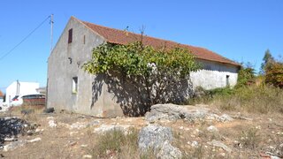 Land for sale in Cadaval, Portugal — €68,000