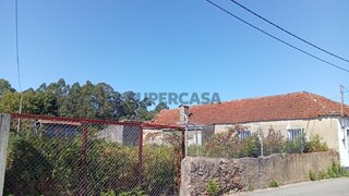 Terreno para venda em Santa Maria da Feira, Portugal — 70 000 €