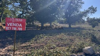 Terreno para venda em Sernancelhe, Portugal — 24 000 €