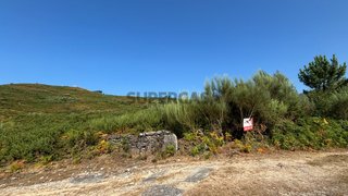 Land for sale in Arcos de Valdevez, Portugal — €40,000
