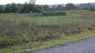 Terreno para venda em Paredes, Portugal — 140 000 €