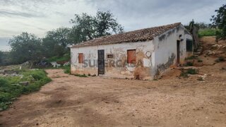 Land for sale in Lagoa, Portugal — €482,000
