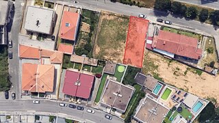 Terreno para venda em Santa Maria da Feira, Portugal — 42 500 €