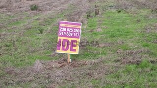 Terreno para venda em Alpiarça, Portugal — 68 000 €