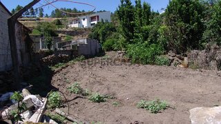 Terreno em Vila Real · 200 m² · 37 500 €