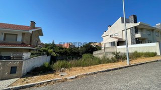 Land for sale in Vila Nova de Gaia, Portugal — €71,000