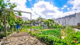 Terreno em Lisboa · 284 m² · 160 000 €