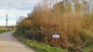Land for sale in Valença, Portugal — €85,000