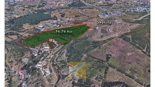 Land for sale in Amadora, Portugal — €2,863,000