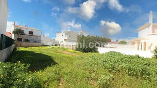 Land for sale in Portimão, Portugal — €450,000