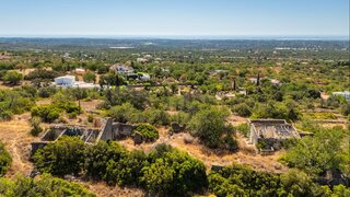 Terreno de 25 901 m² em Faro
