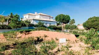 Land for sale in Loulé, Portugal — €2,775,000