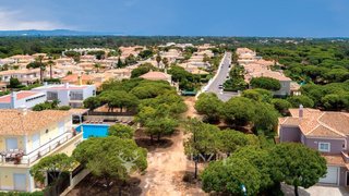 Land for sale in Loulé, Portugal — €1,575,000