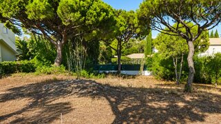 Terreno · 1055 m² · 2 075 000 €