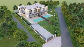 Terreno · 1278 m² · 390 000 €