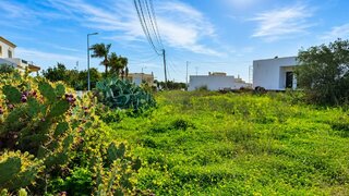 Terreno em Faro · 435 m² · 350 000 €