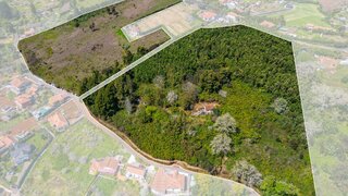 Land for sale in Santa Cruz, Portugal — €838,000