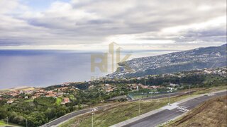 Land for sale in Santa Cruz, Portugal — €92,500