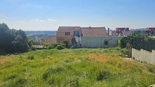 Land for sale in Amadora, Portugal — €85,000