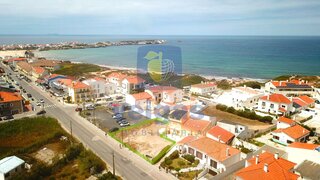Land for sale in Peniche, Portugal — €690,000