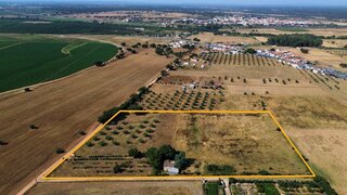 Land for sale in Santiago do Cacém, Portugal — €90,000