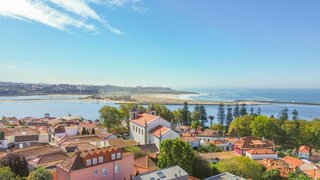 Terreno de 251 m² em Porto