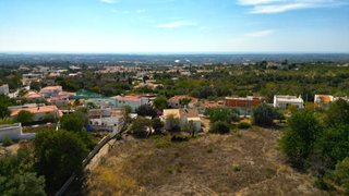 Terreno de 1760 m² em Faro
