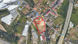 Land for sale in Vila Nova de Gaia, Portugal — €700,000