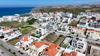 Land for sale in Lourinhã, Portugal — €170,000