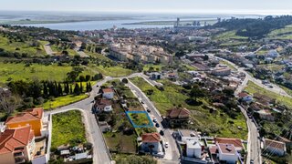 Land for sale in Vila Franca de Xira, Portugal — €130,000