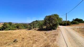 Land for sale in Silves, Portugal — €64,000