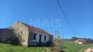 Land for sale in Santiago do Cacém, Portugal — €399,000