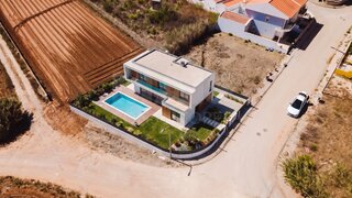 Terreno em Peniche · 292 m² · 70 000 €