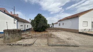 Land for sale in Coruche, Portugal — €40,000